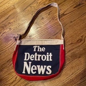 Vintage rustic style ‘The Detroit News’ side bag!